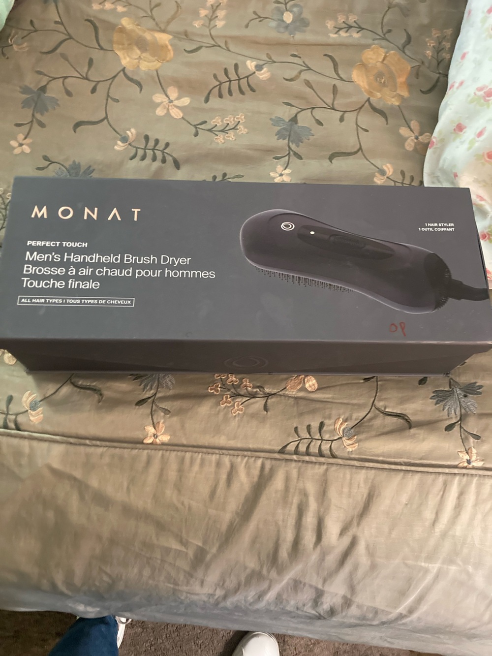 MONAT Men's Handheld Brush Dryer in Black